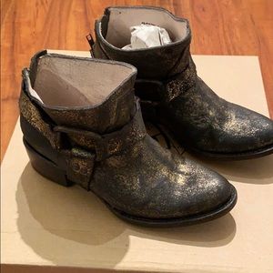 New Freebird designer boots by Steven
